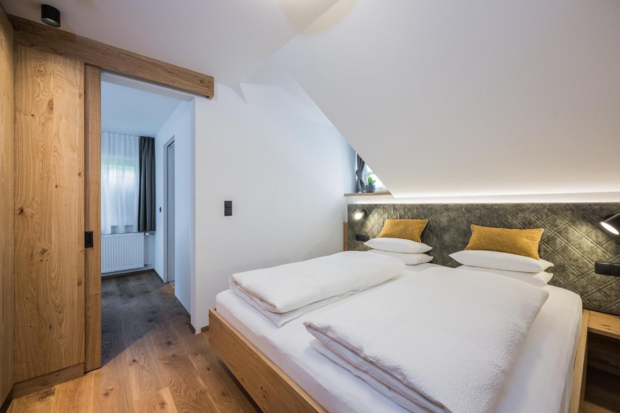 Gasthof Albergo Dolomiten براييز  المظهر الخارجي الصورة