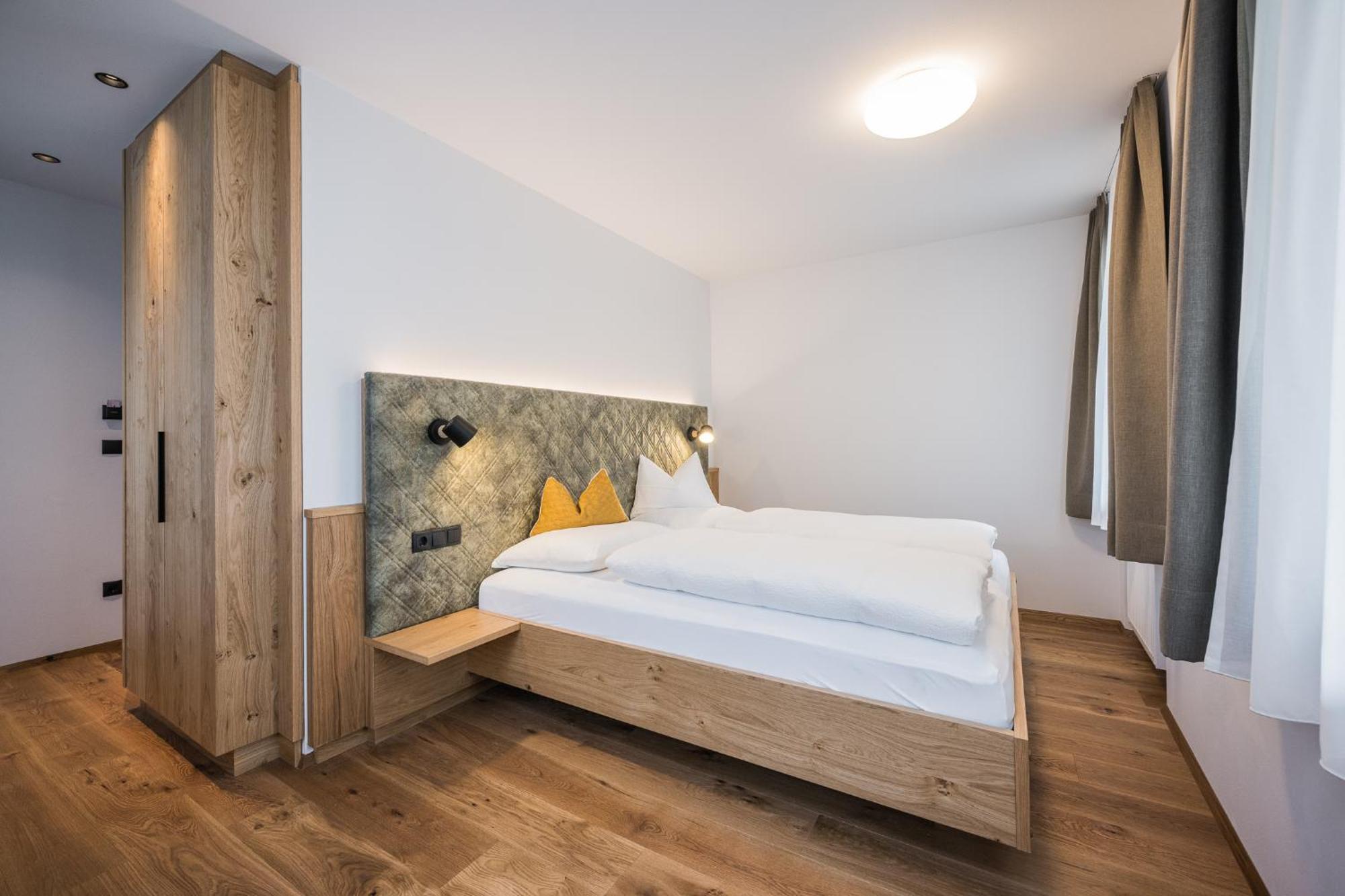 Gasthof Albergo Dolomiten براييز  المظهر الخارجي الصورة