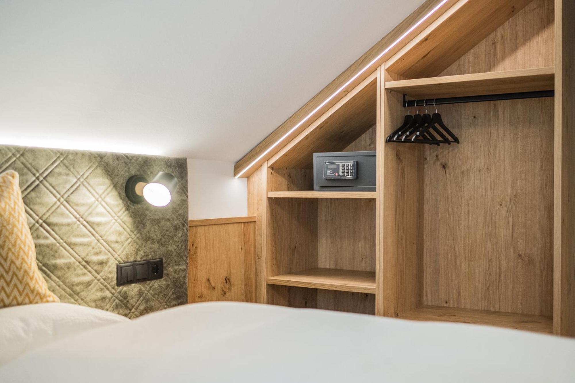 Gasthof Albergo Dolomiten براييز  المظهر الخارجي الصورة